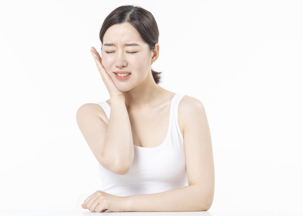 정자동 턱관절 통증, 치아물림의 불균형으로도!