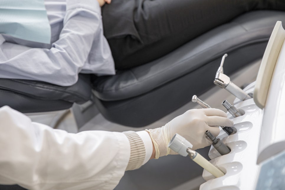 정자역 치과, 스케일링을 통한 치석제거~
